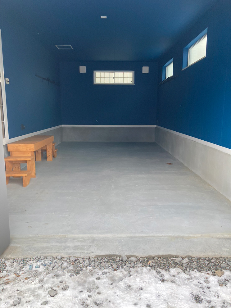 北海道某住宅駐車場土間